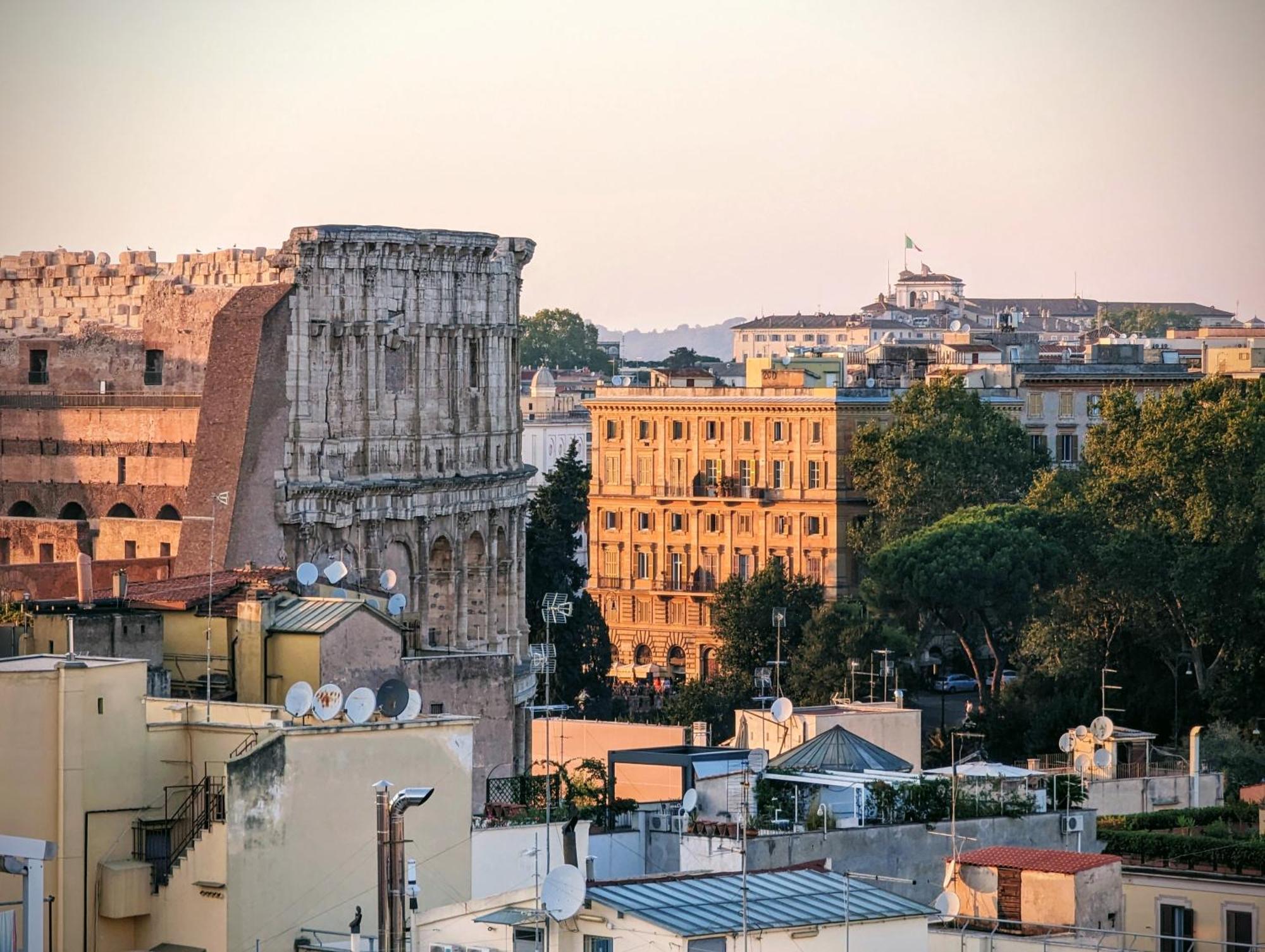 Colosseo Penthouse With 360° View Rooftop Appartement